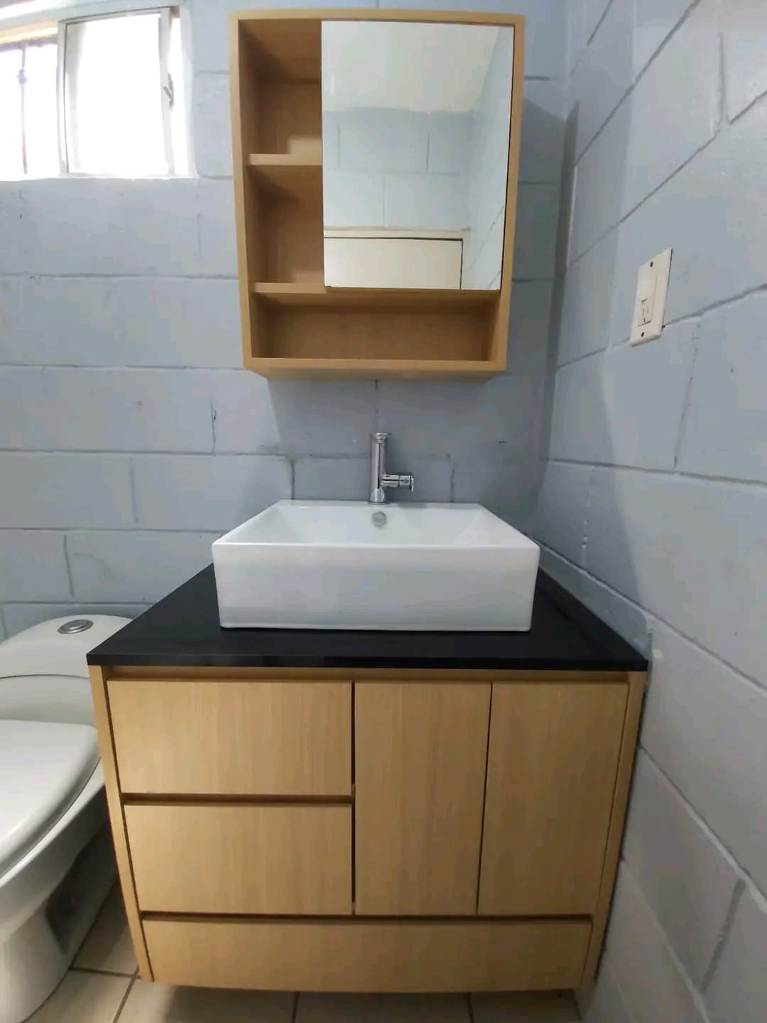 Mueble para lavabo La Paz Muebles de melamina y mesones Bolivia Construex