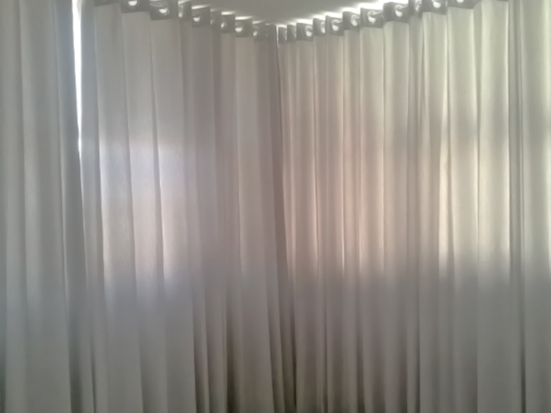 Motorización de cortinas – Cortinas Venta de cortinas y pisos flotante  Quito Ecuador