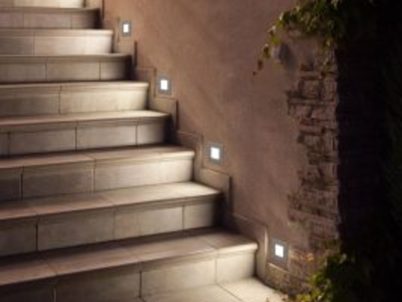 Luminarias led para gradas Bolivia NYX ELECTRIC Construex